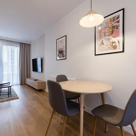 Apartamento Jezyce Elite Stylish By Bookinghost